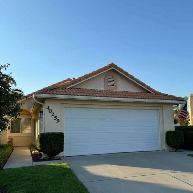 Property Photo:  40259 Corte Delfin  CA 92562 