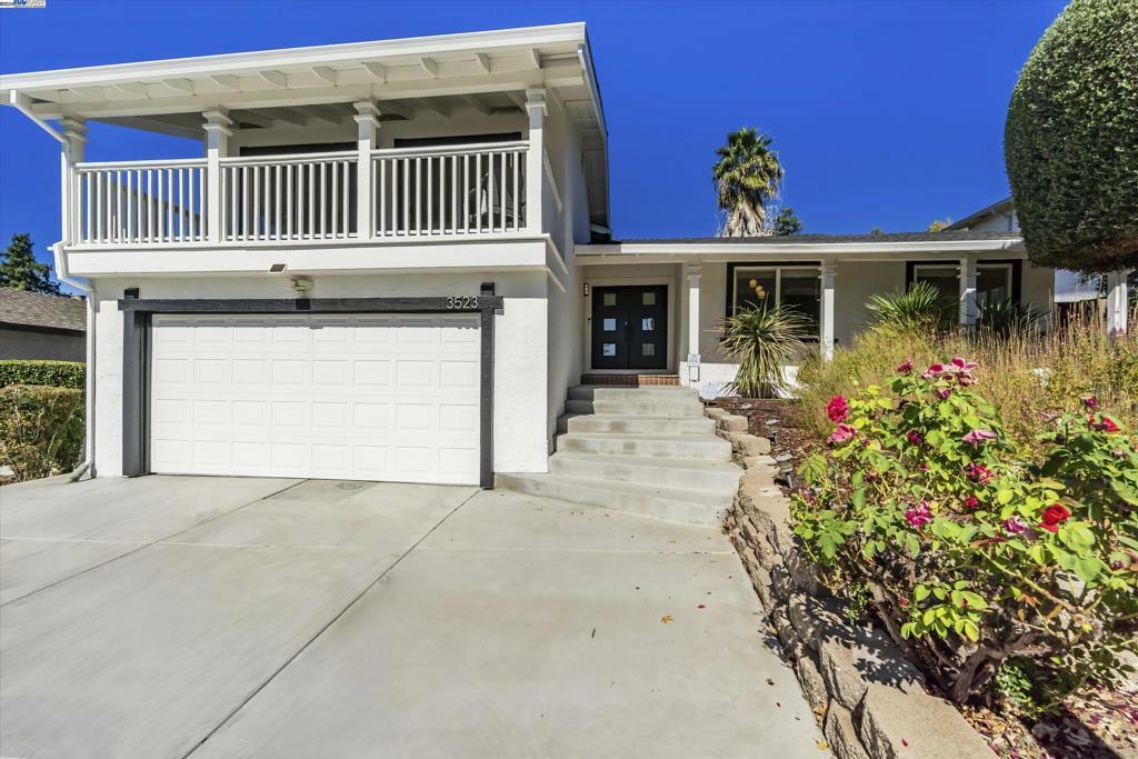 Property Photo:  3523 Honeysuckle Way  CA 94518 