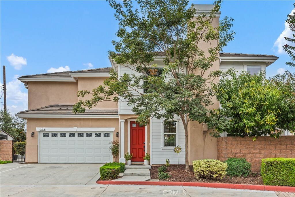 Property Photo:  10305 Hacienda Street  CA 90706 