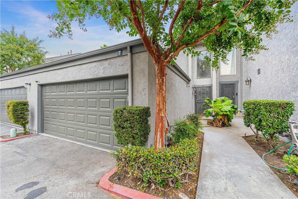 Property Photo: 543 E Arrow 7 CA 91702