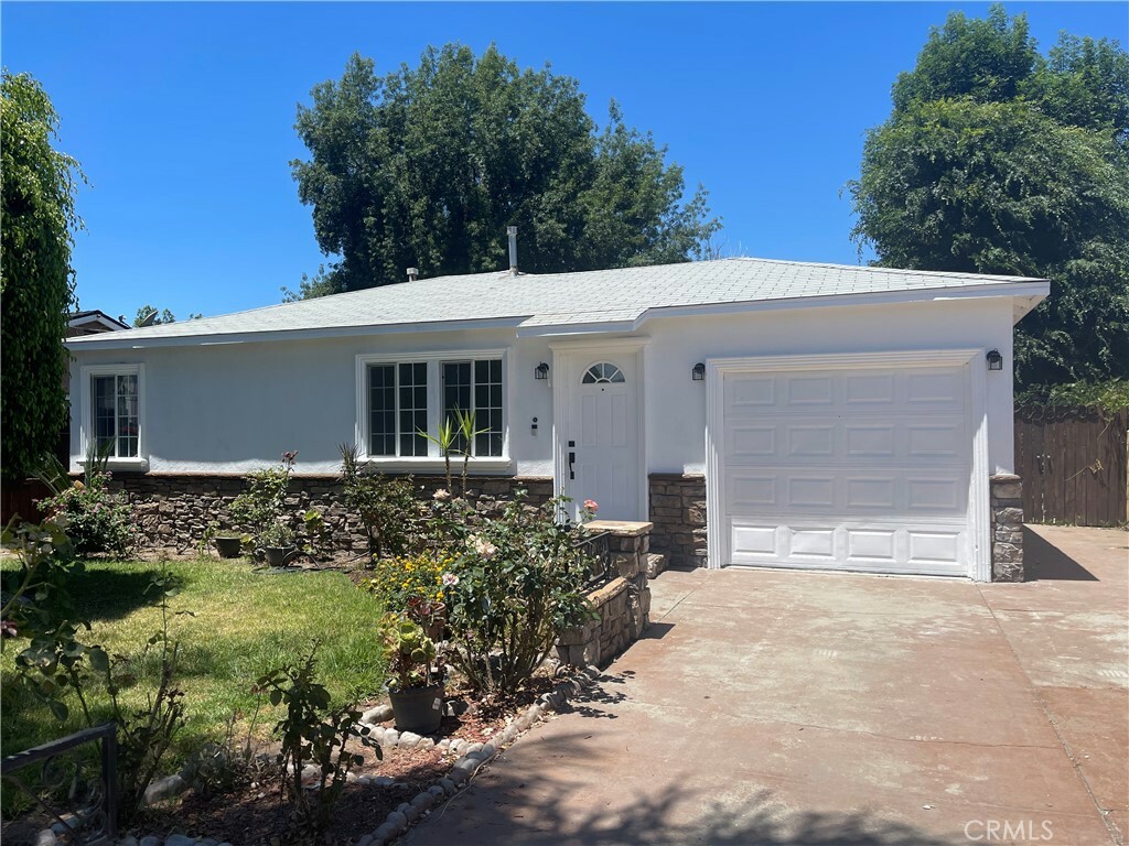 Property Photo:  2113 Wesleygrove Ave  CA 91010 