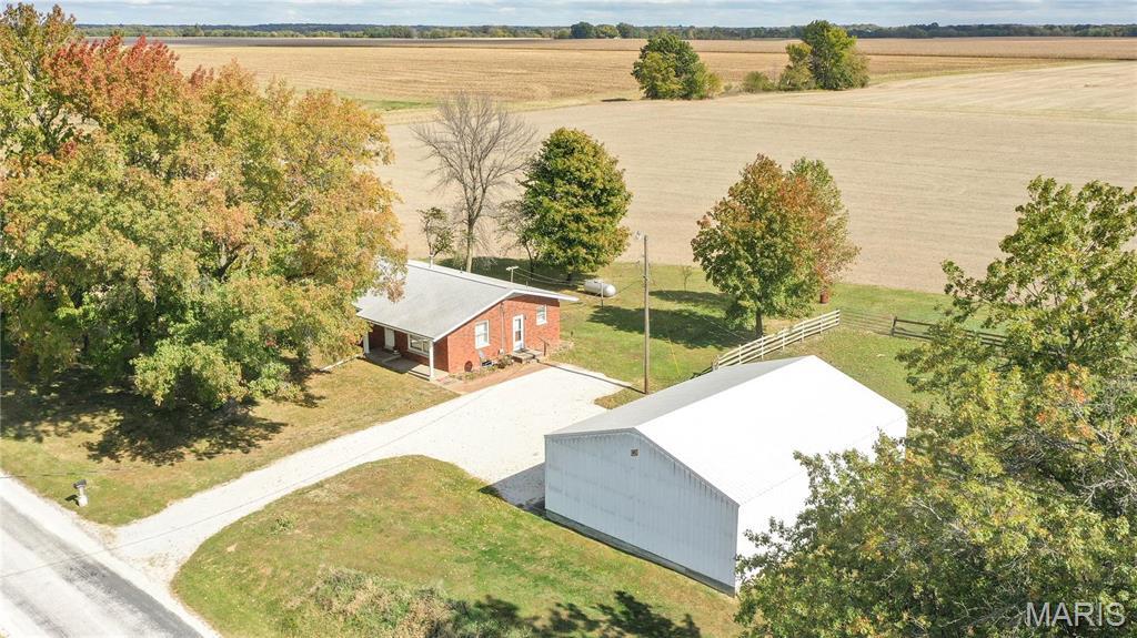 Property Photo:  28432 Macoupin Creek Road  IL 62054 