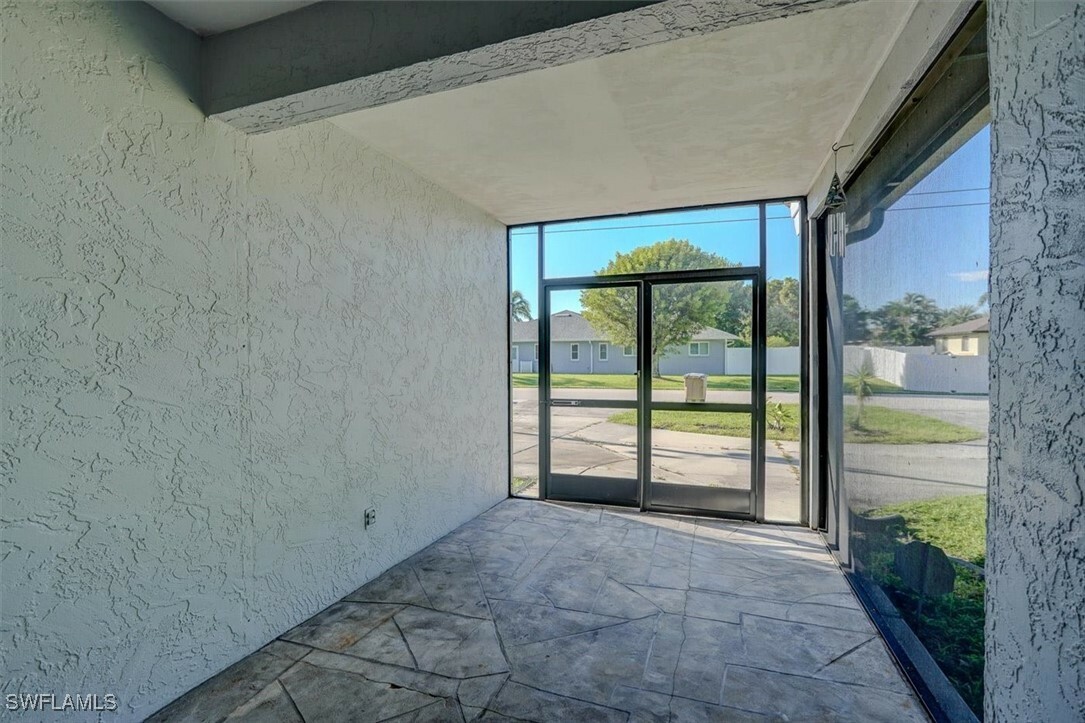 Property Photo:  2029 SE 7th Street  FL 33990 