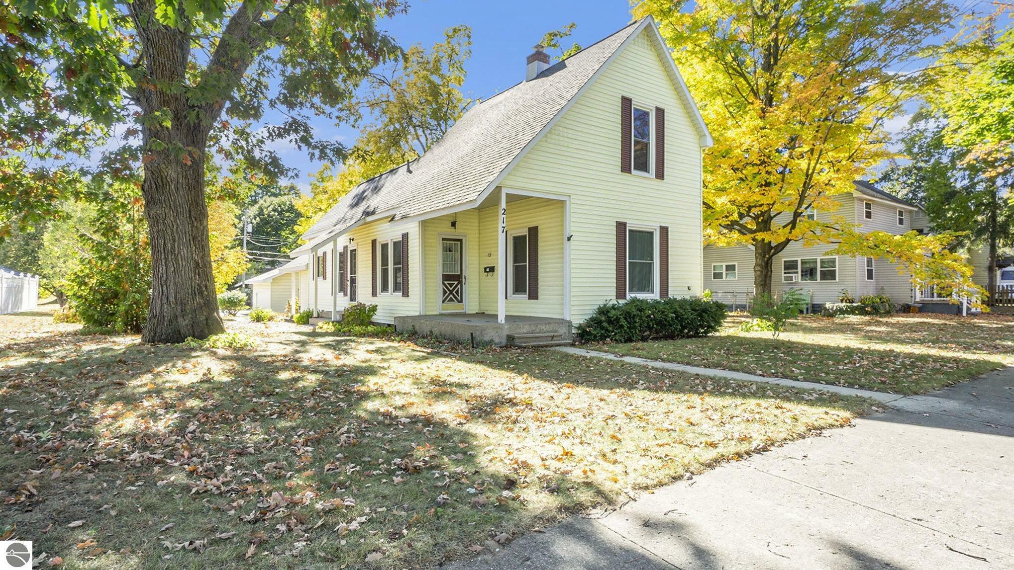 Property Photo:  217 W Sixteenth Street  MI 49684 