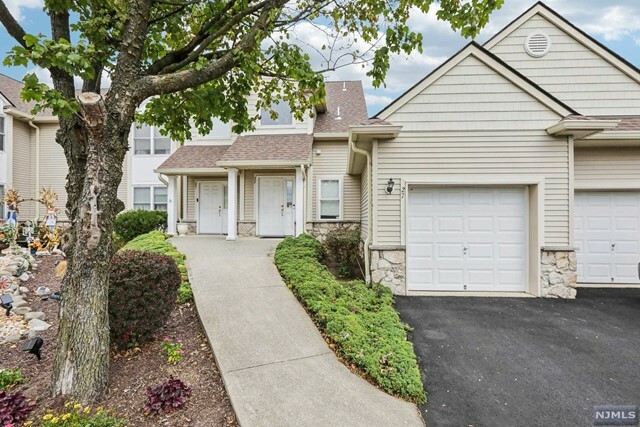 Property Photo:  27 Beardslee Circle  NJ 07419 