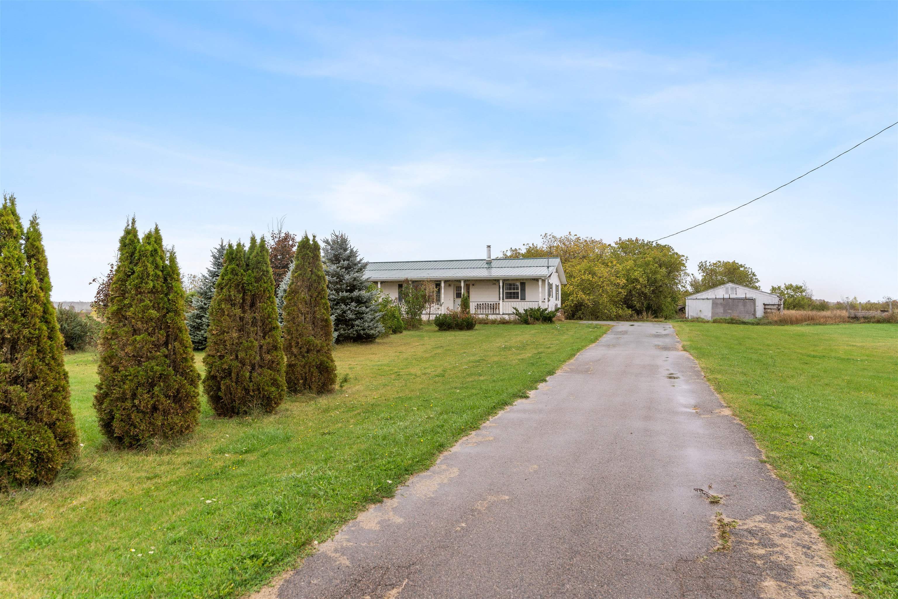 Property Photo: 1533 Dock Road PE C0B 1K0