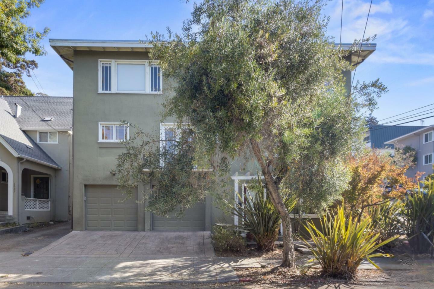 Property Photo:  2601 Virginia Street  CA 94709 