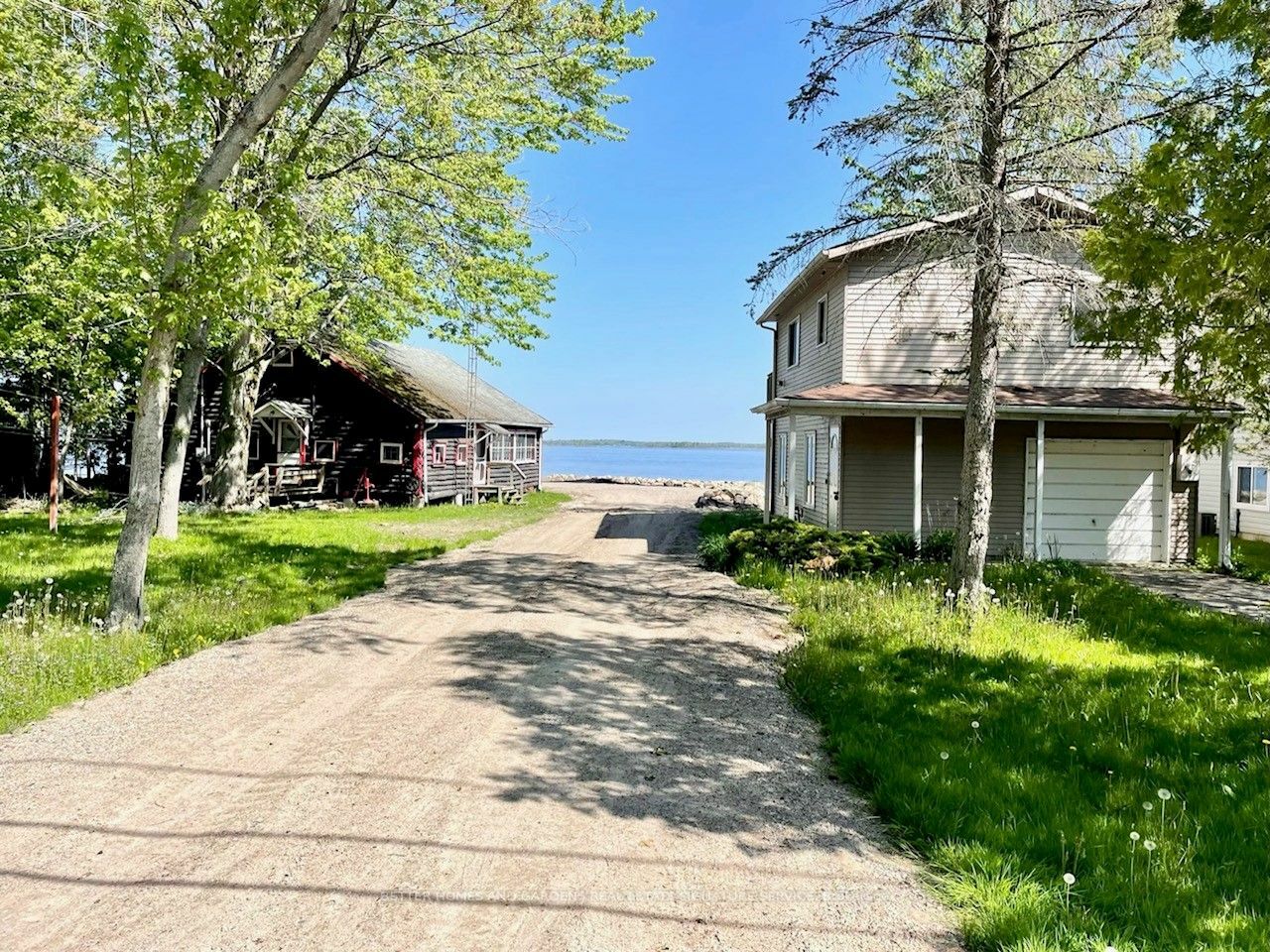 Photo de la propriété:  264 Robins Point Rd  ON L0K 2A0 