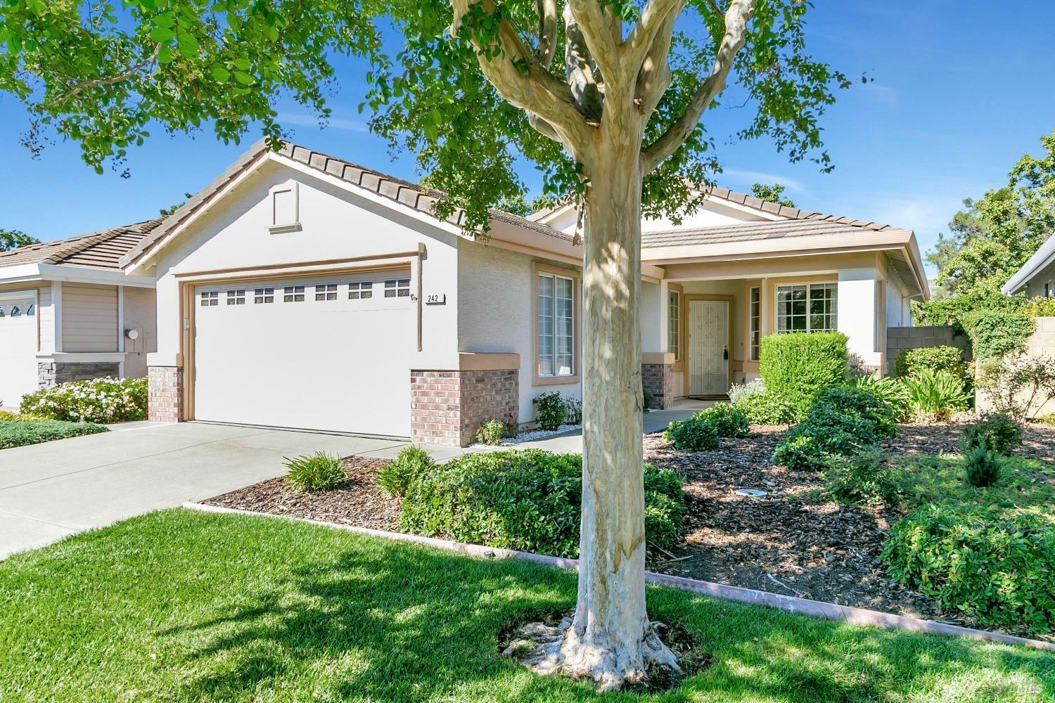 Property Photo:  242 Bartlett Lane  CA 95687 