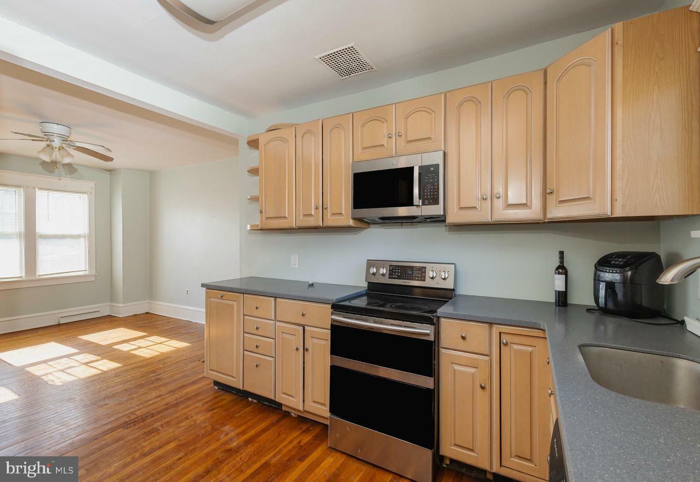 Property Photo:  13 Frankford Avenue  NJ 08012 