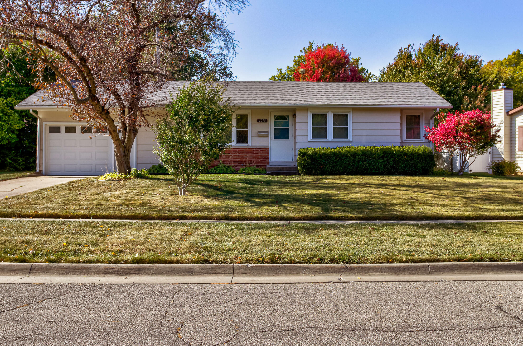 Property Photo:  1013 Yuma Avenue  IA 50014 