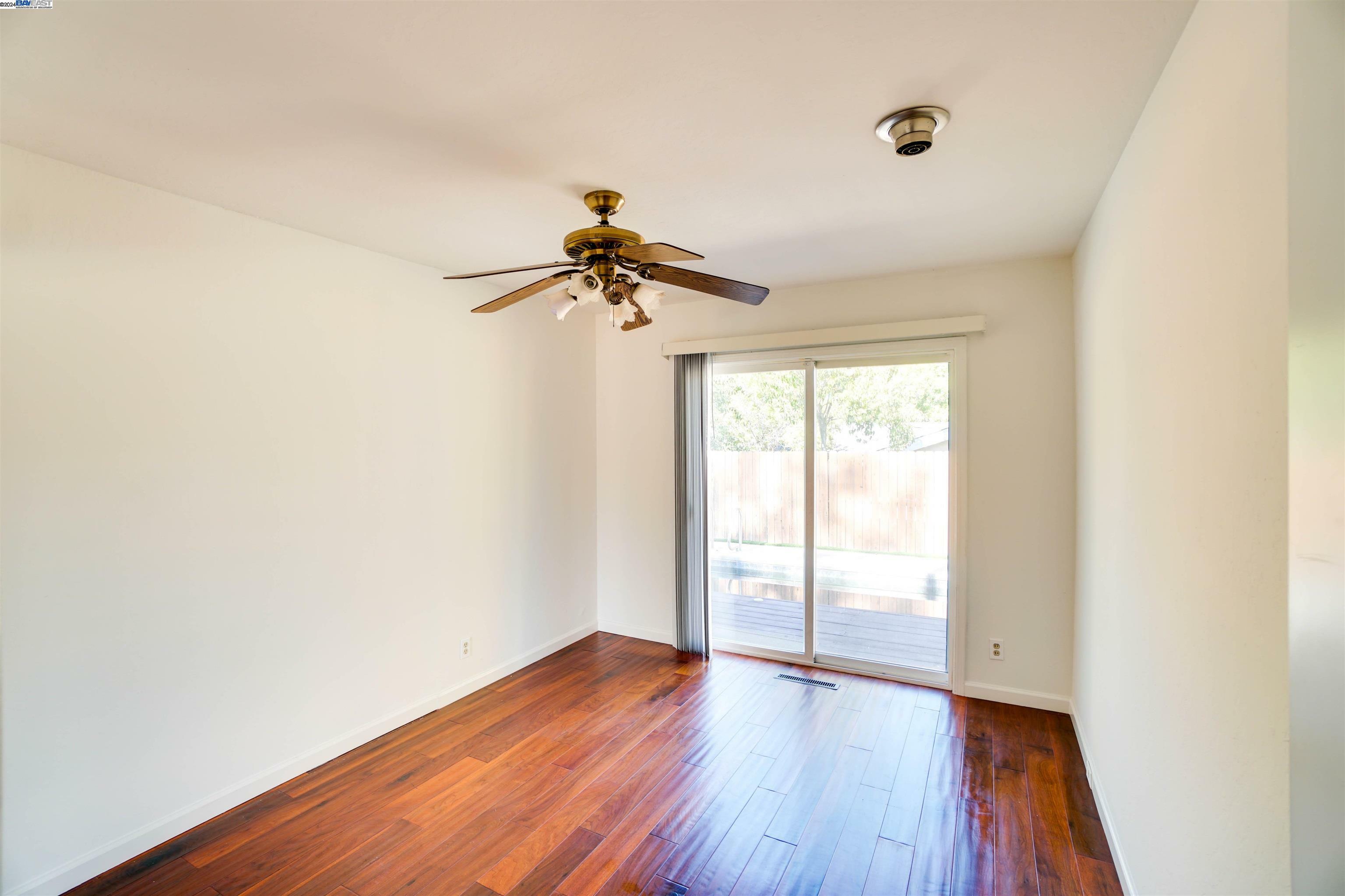 Property Photo:  750 Mirador Ct  CA 94566 