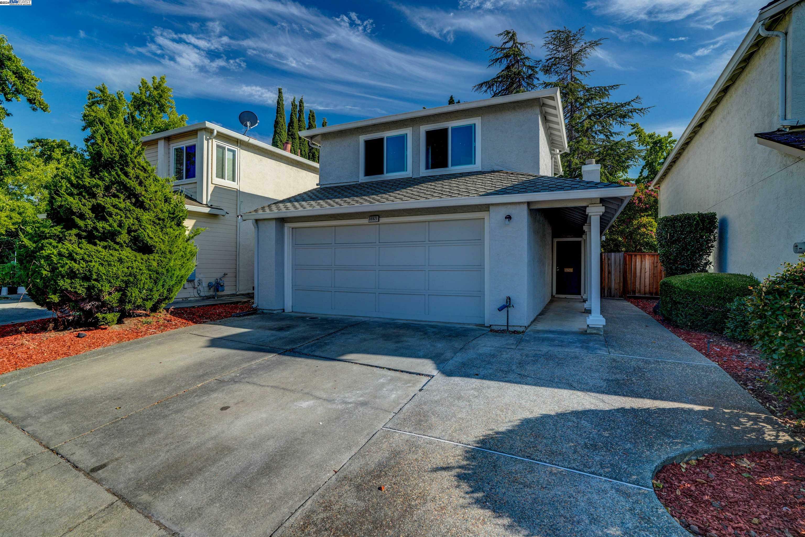 Property Photo:  38921 Riverbank Ter  CA 94536 