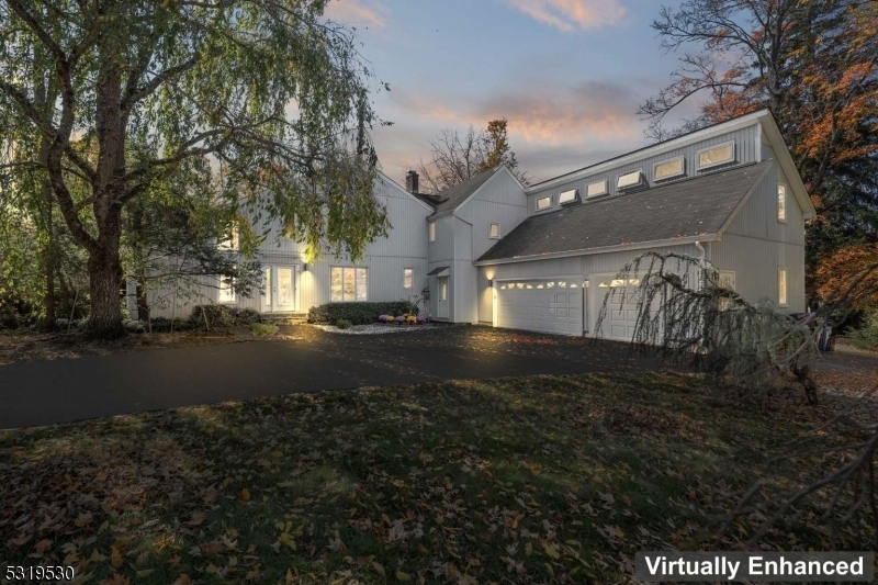 Property Photo:  10 Lafayette Ln  NJ 07920 