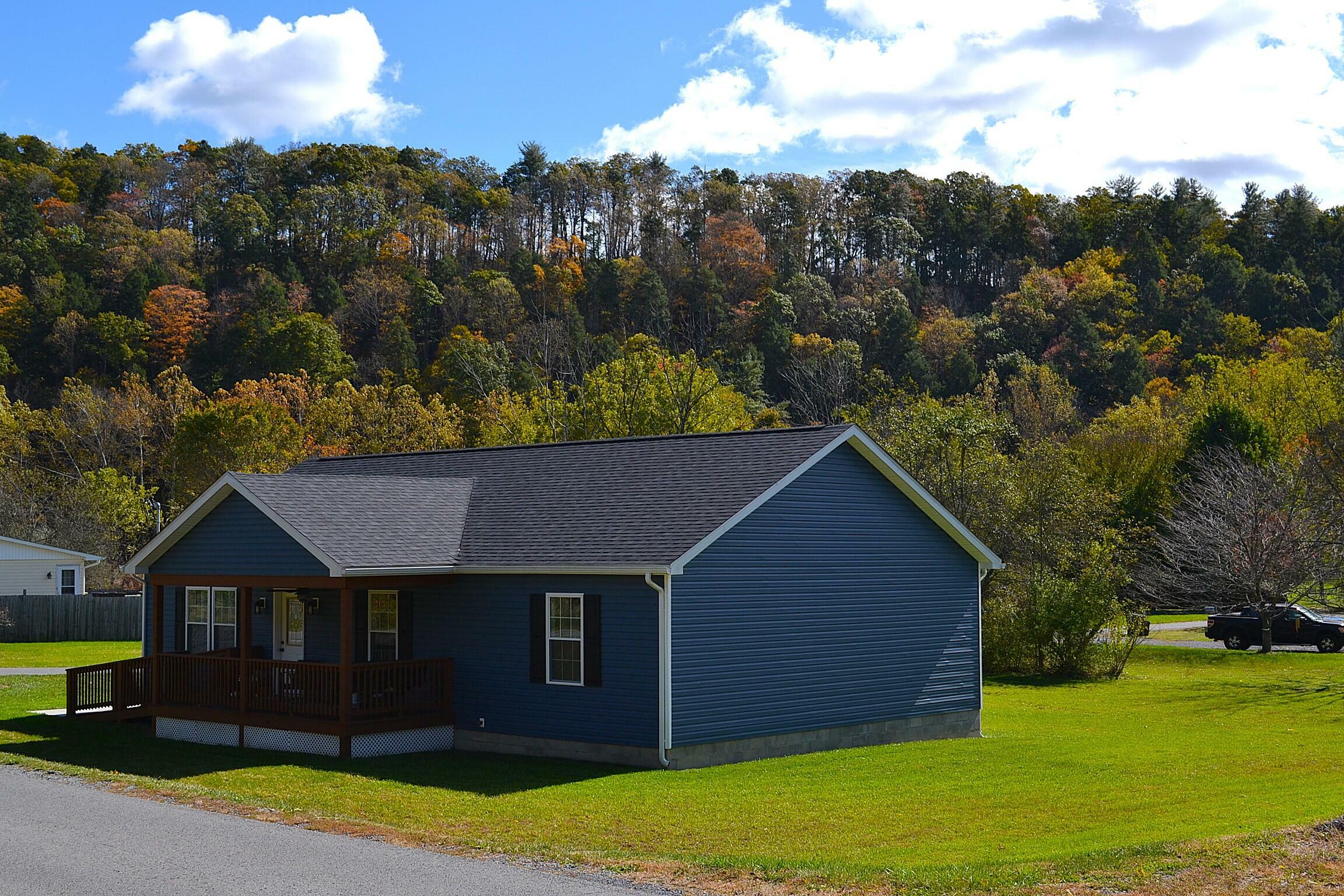 Property Photo:  224 McCloud Rd  WV 24986 