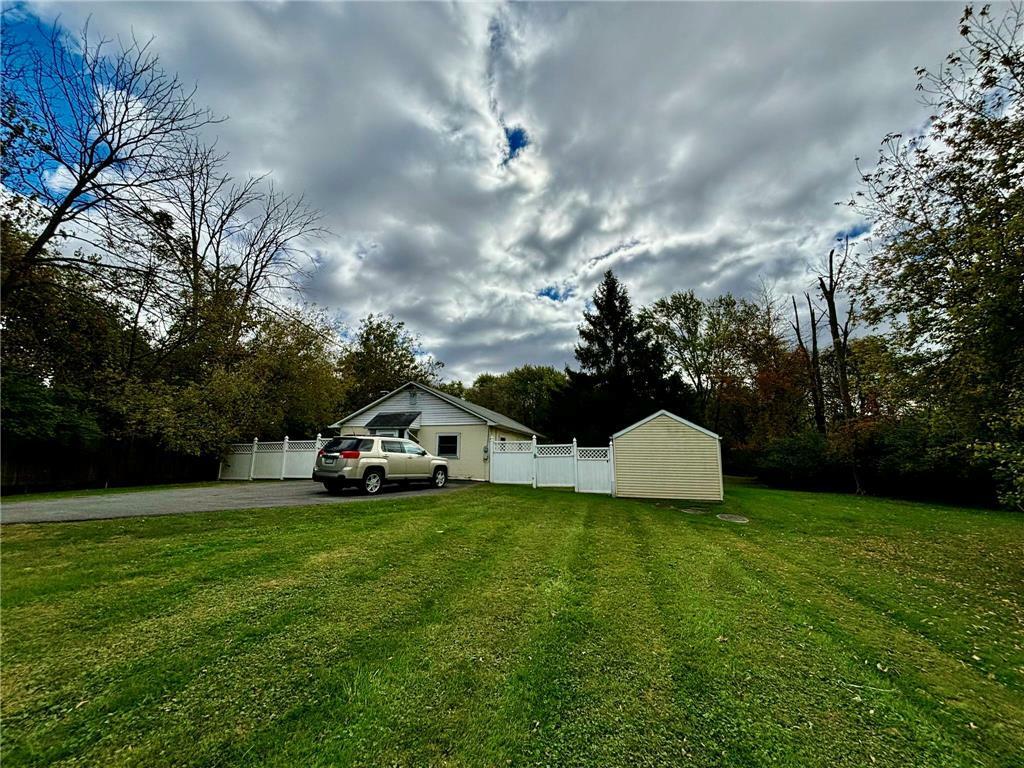 Property Photo:  2861 Bath Pike  PA 18064 