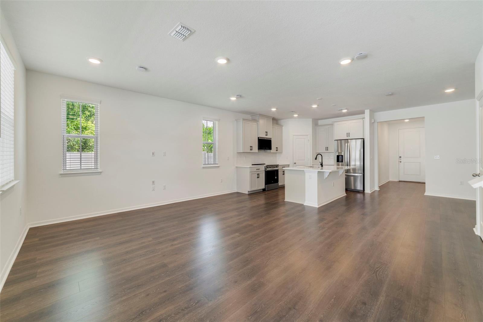 Property Photo: 155 Aulin Avenue FL 32765