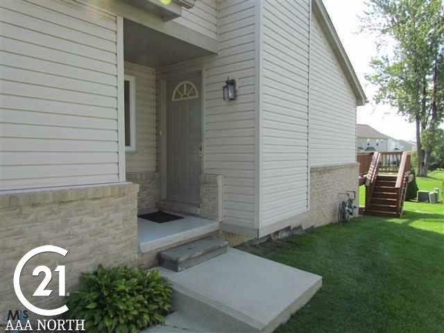 Property Photo:  29240 Red Maple Drive  MI 48051 