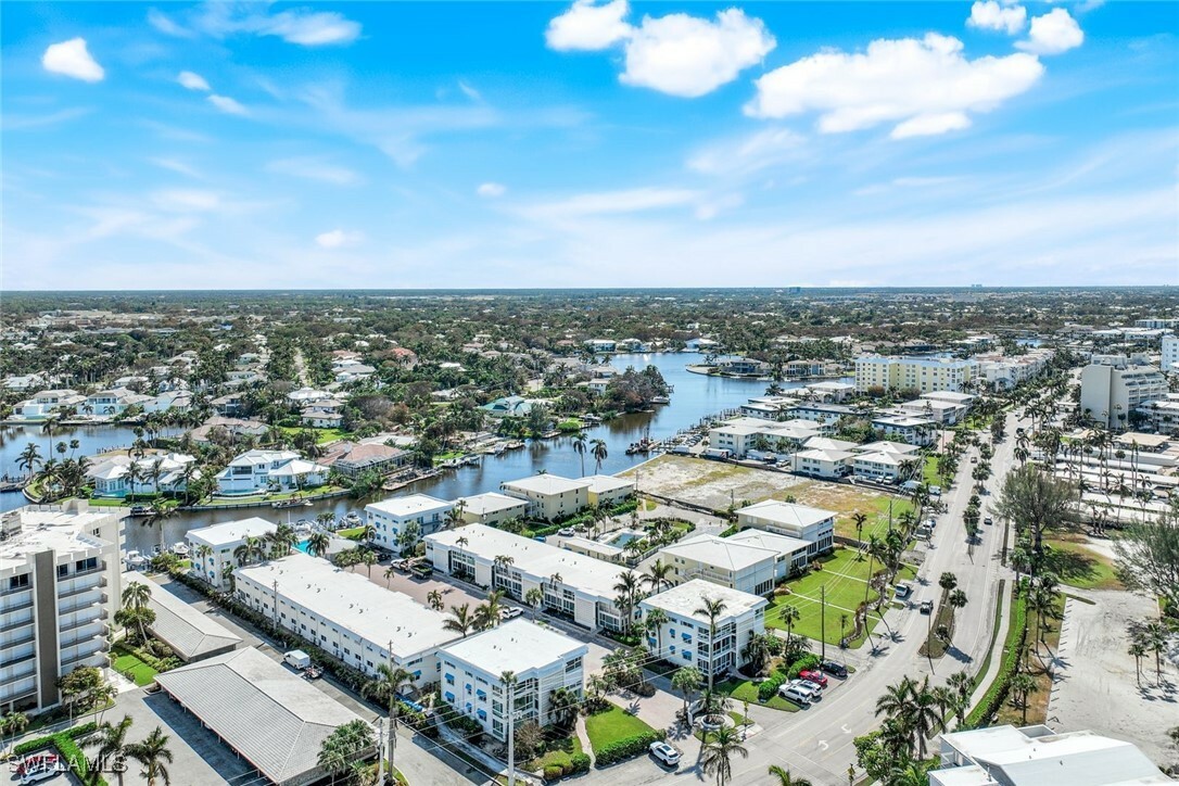 Property Photo:  2100 Gulf Shore Boulevard N 120  FL 34102 