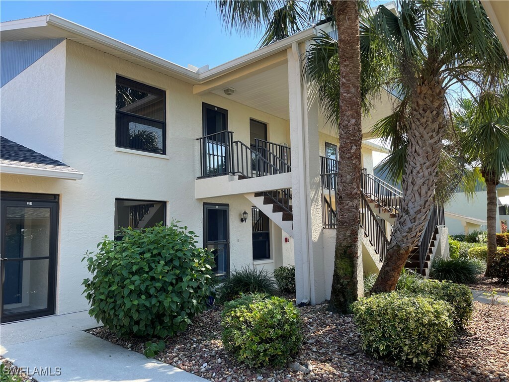 Property Photo:  15180 Riverbend Boulevard 305  FL 33917 