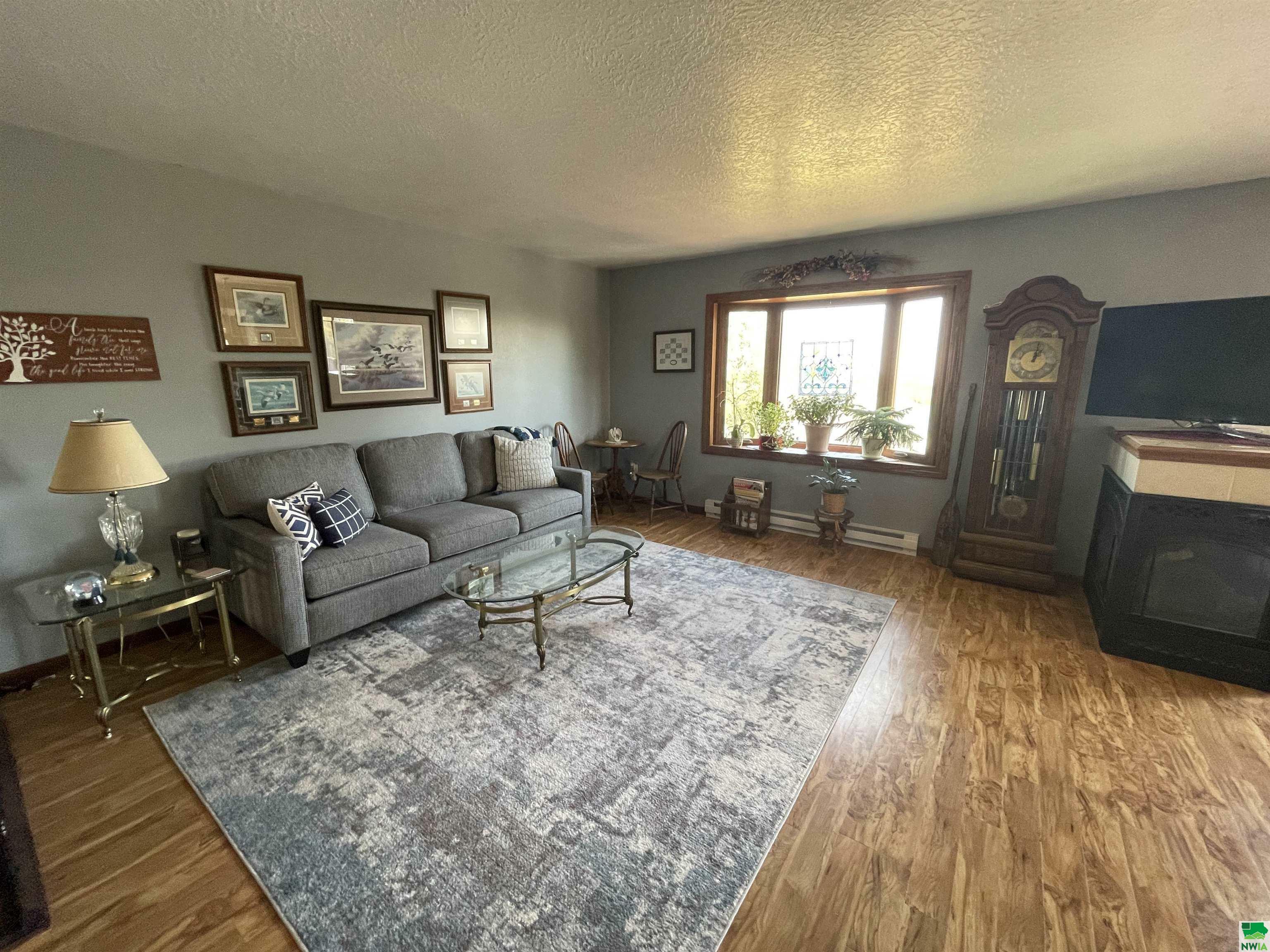 Property Photo:  32208 Hedge Ave  IA 51108 