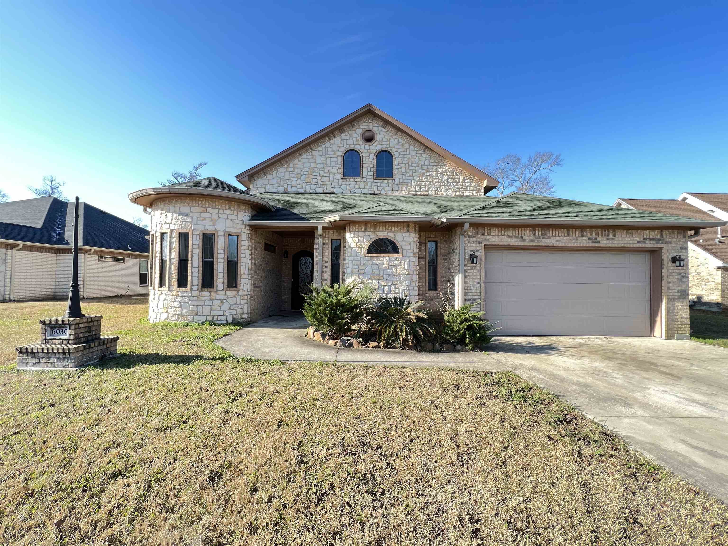 6030 Queen'S Court  Orange TX 77630 photo