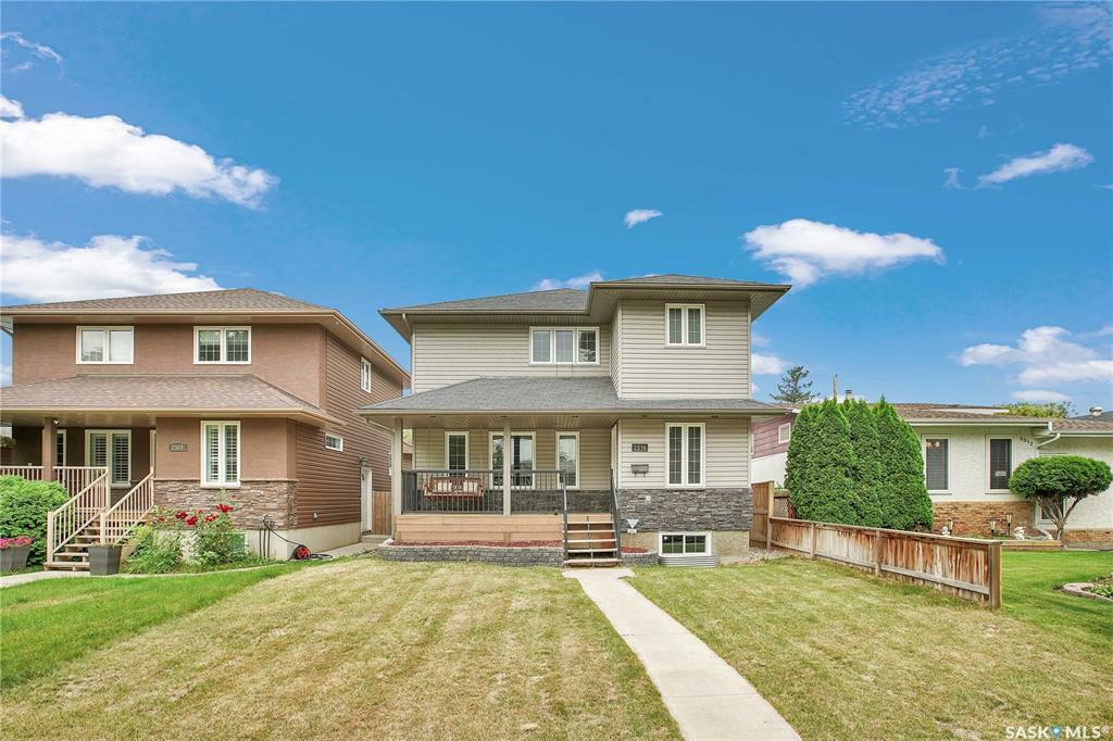 Property Photo:  2516 Kelvin Avenue  SK S7J 0T7 