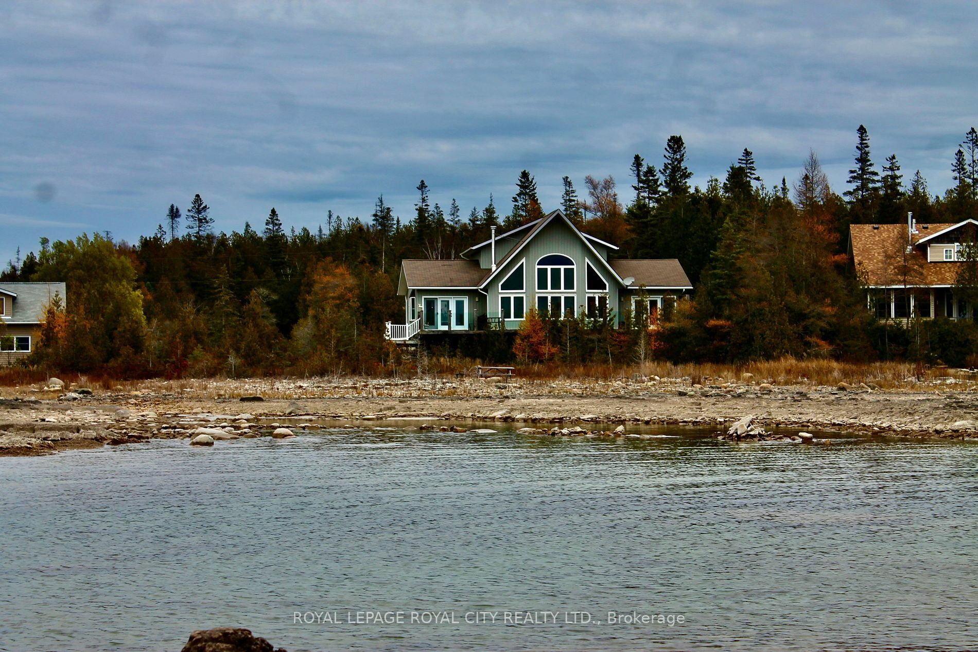 211 Eagle Rd  Northern Bruce Peninsula ON N0H 2R0 photo