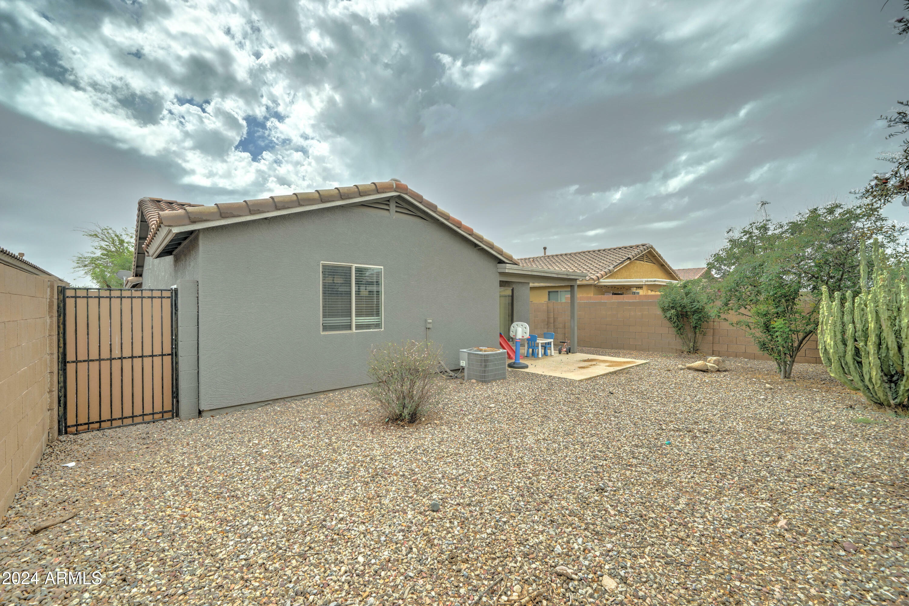 Property Photo:  116 W Angus Road  AZ 85143 