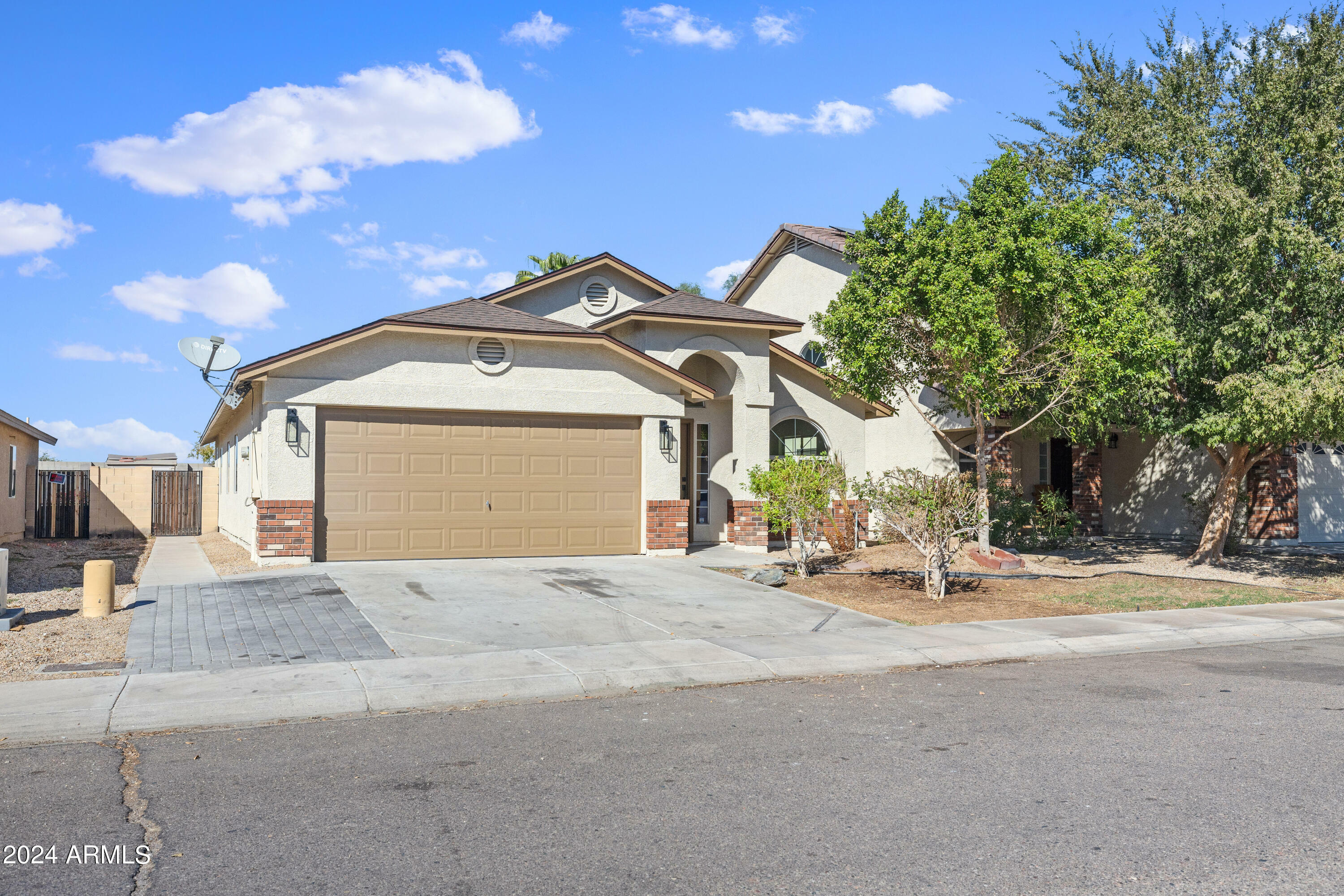 Property Photo:  3014 W Grenadine Road  AZ 85041 