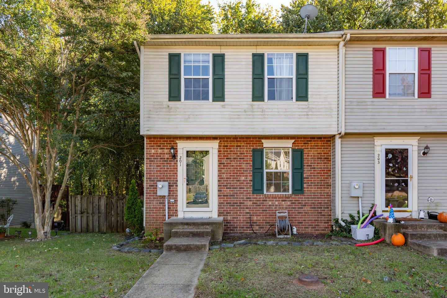 Property Photo:  201 Stafford Mews Lane  VA 22556 