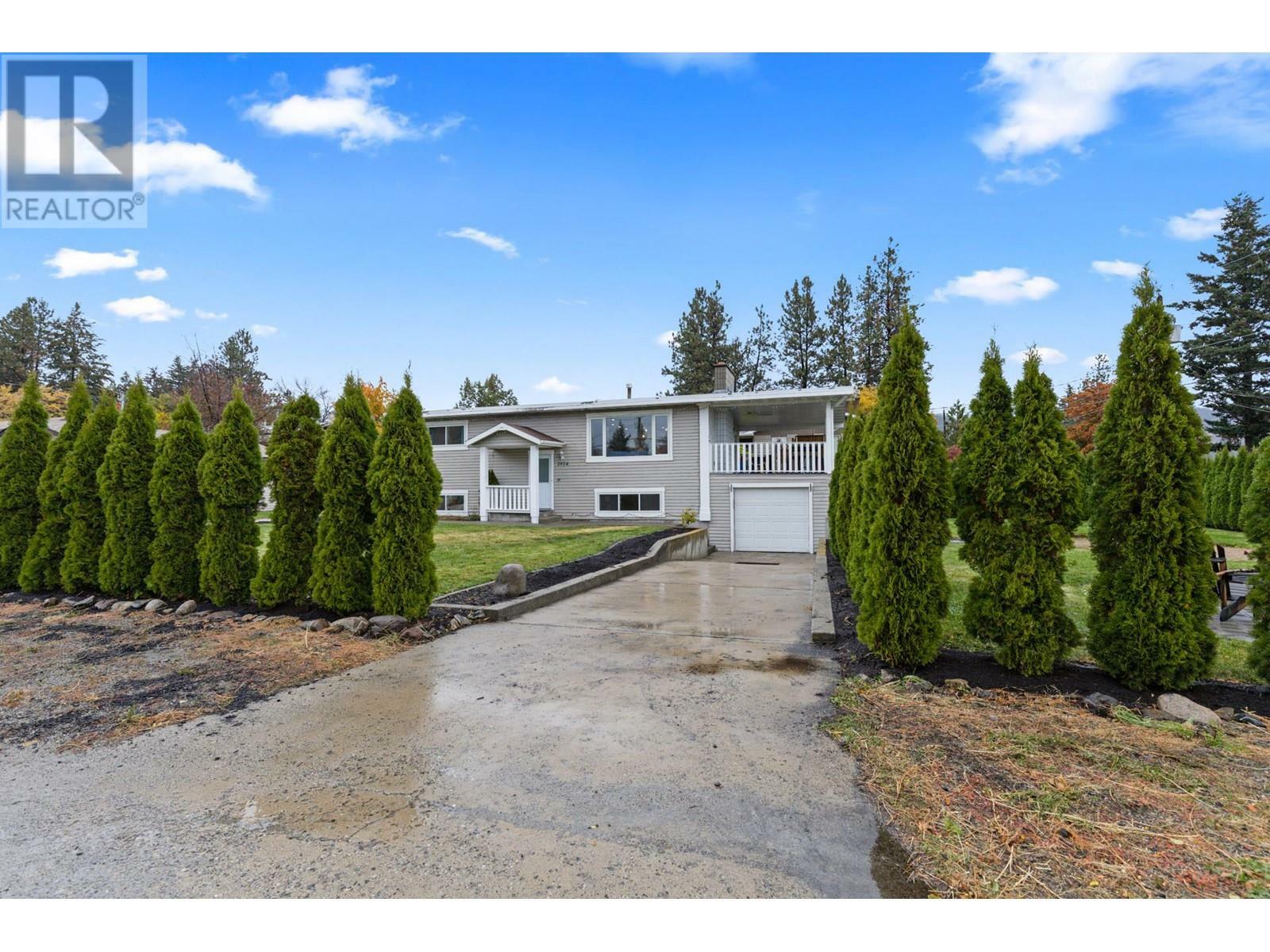 Property Photo:  2924 Gorman Road  BC V4T 1H4 