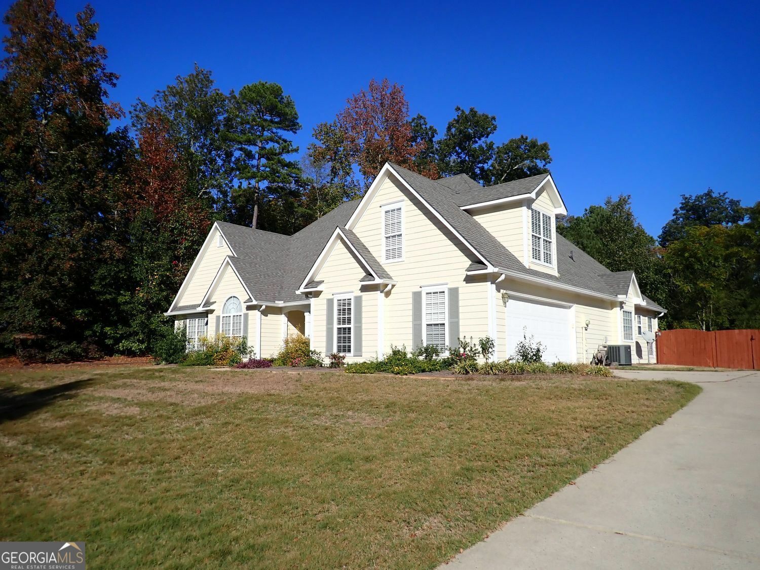 Property Photo:  180 Sunderland Circle  GA 30215 