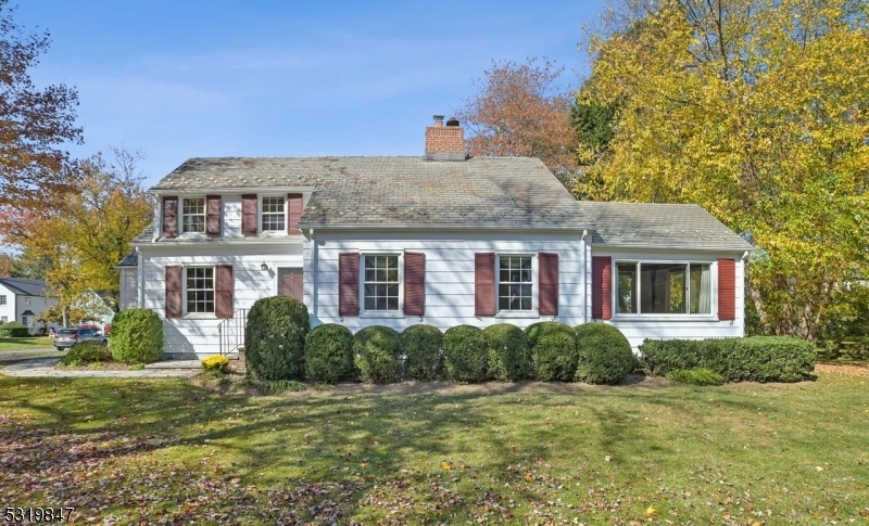 Property Photo:  2 Whitman Dr  NJ 07928 