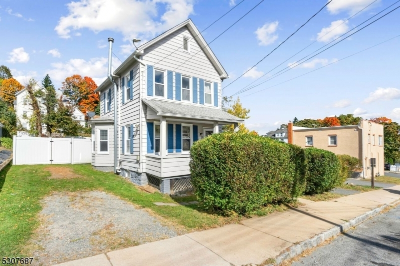 Property Photo:  11 Spruce St  NJ 07801 