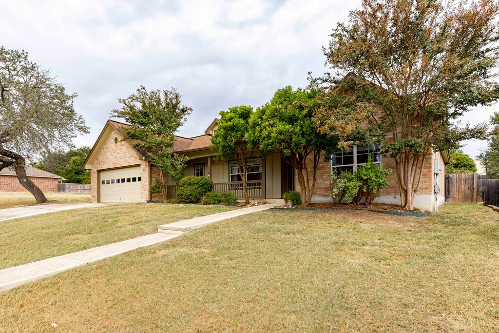 Property Photo:  610 Oak Valley Dr  TX 78028 