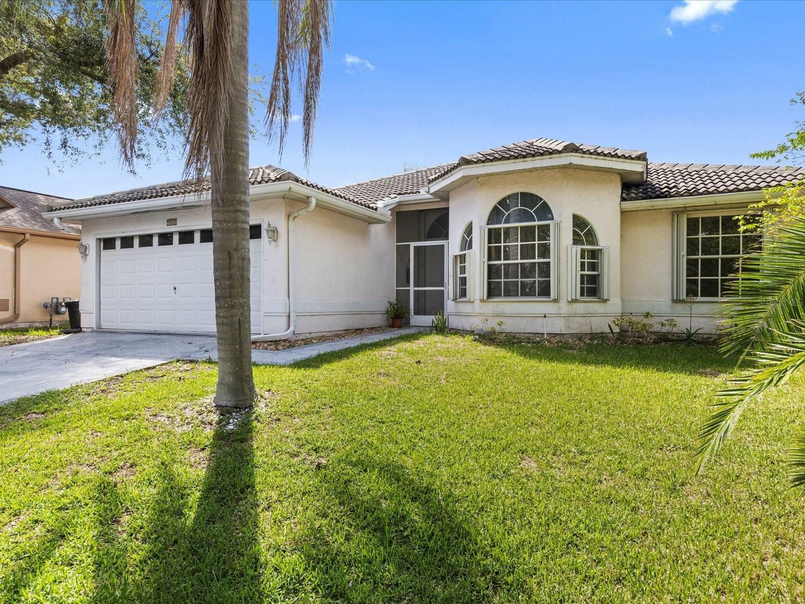 Property Photo:  908 Westwinds Boulevard  FL 34689 