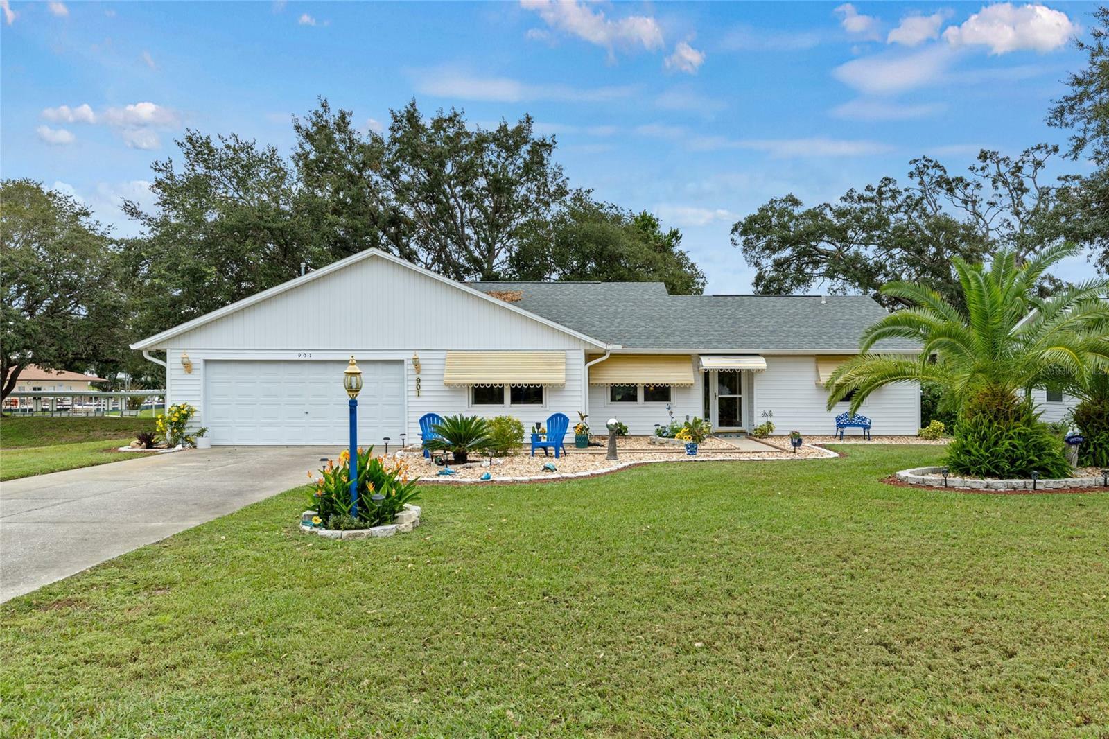 Property Photo:  901 Dundee Circle  FL 34788 