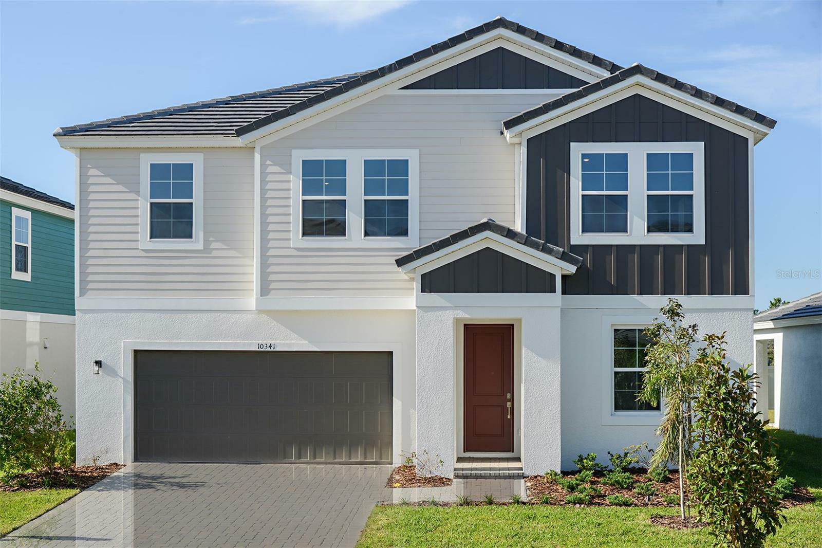 Property Photo: 10341 Fieldstone Myrtle Way FL 33576