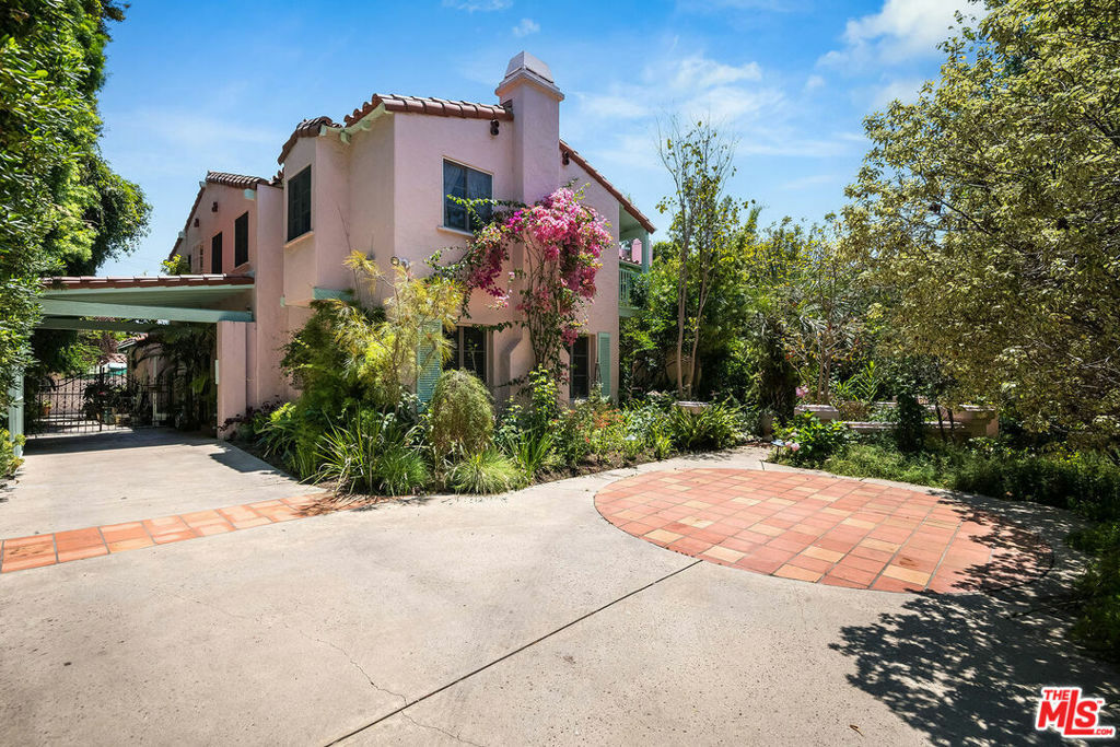 Property Photo:  604 N Arden Drive  CA 90210 