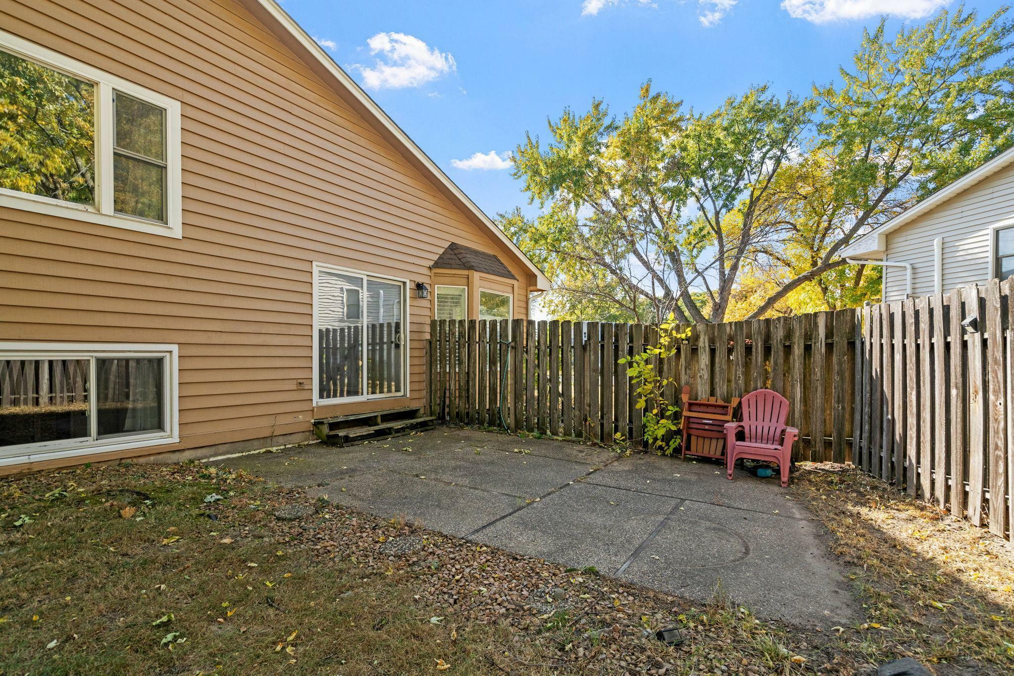 Property Photo:  11433 Valley Court  MN 55337 