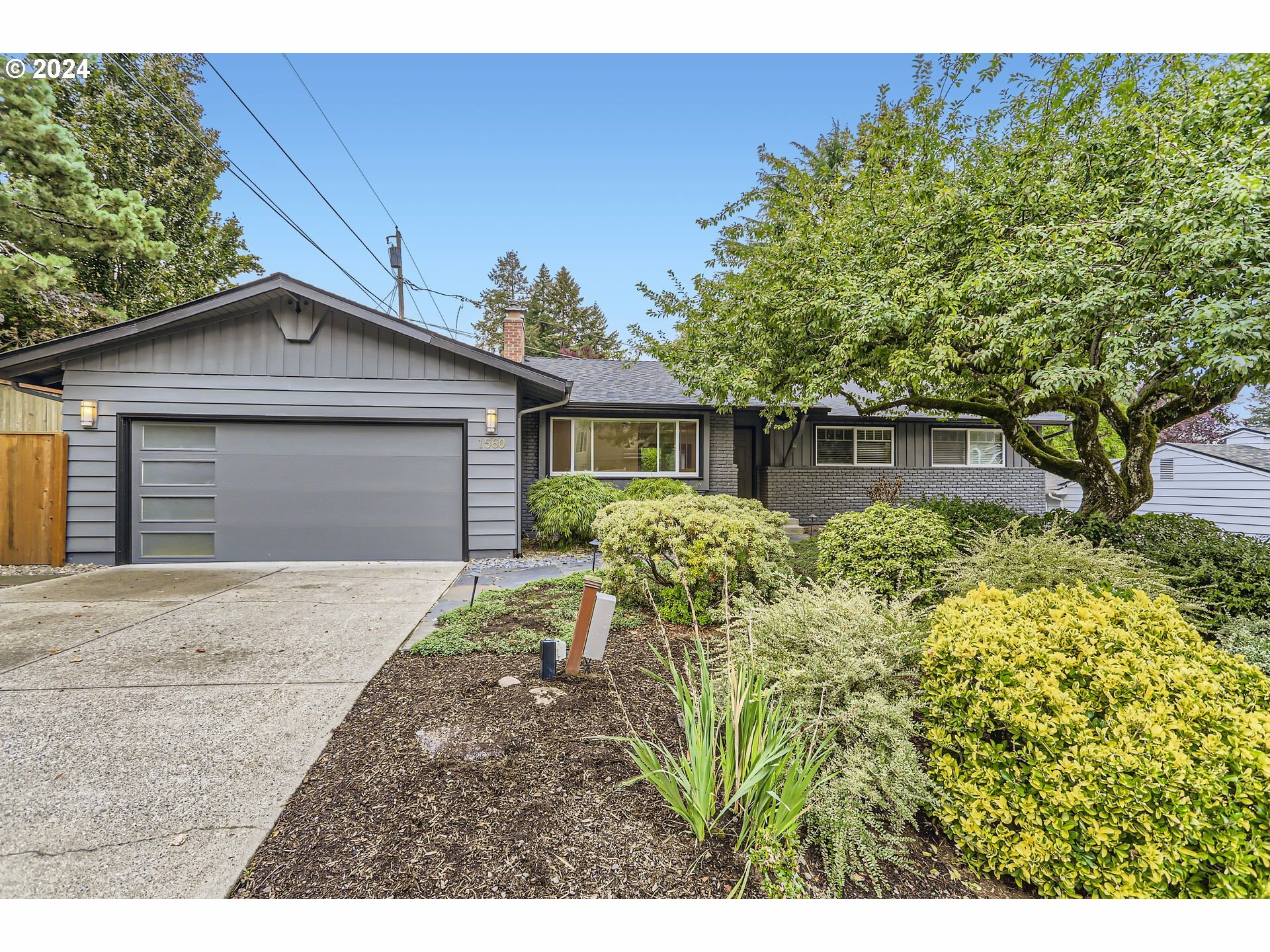 1560 Cherry Crest Ave  Lake Oswego OR 97034 photo