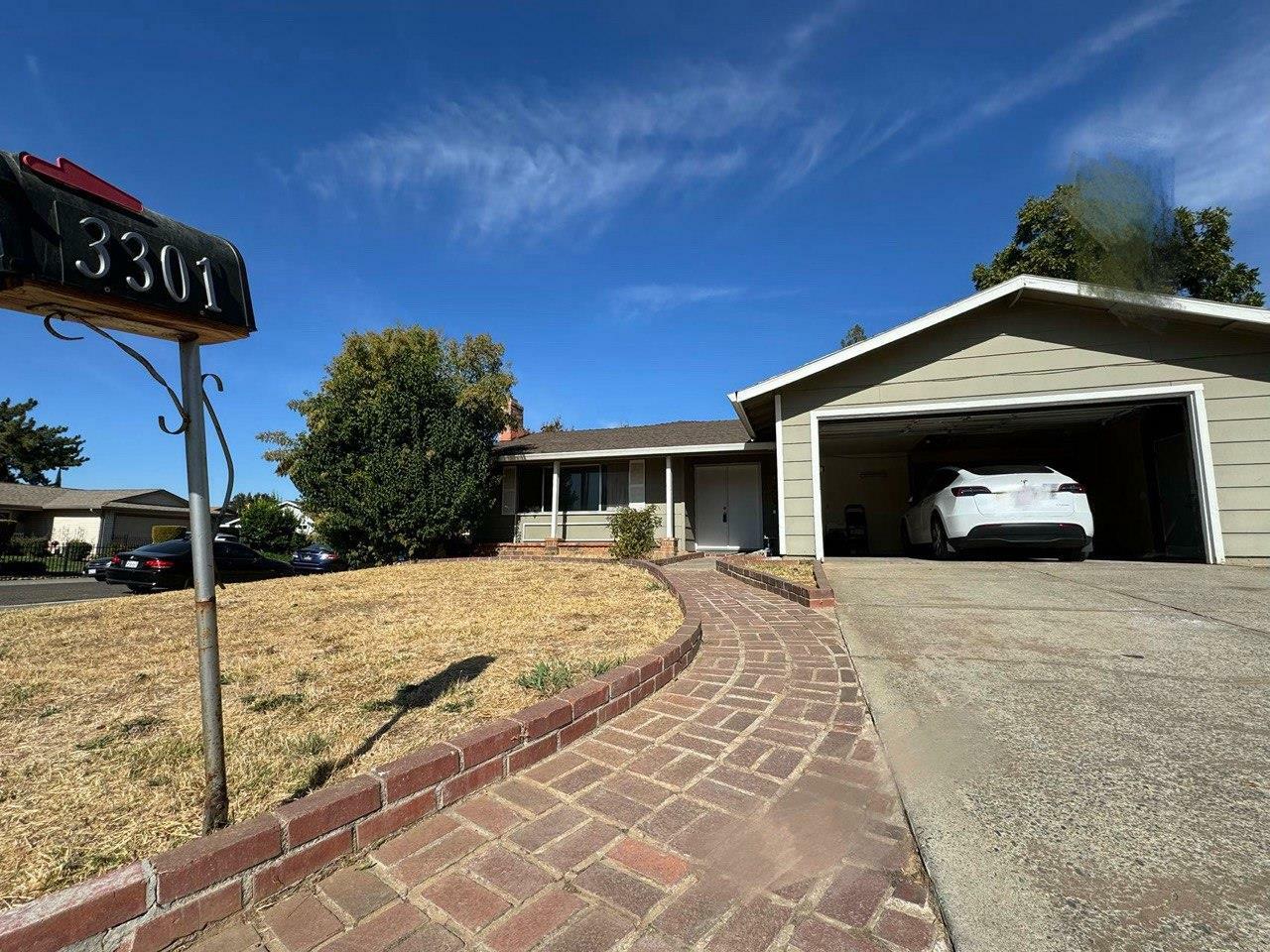 Property Photo:  3301 Folklore Way  CA 95827 