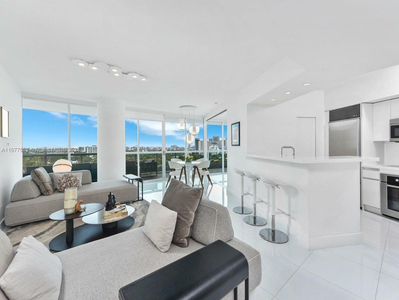 Property Photo:  2127 Brickell Ave 1606  FL 33129 