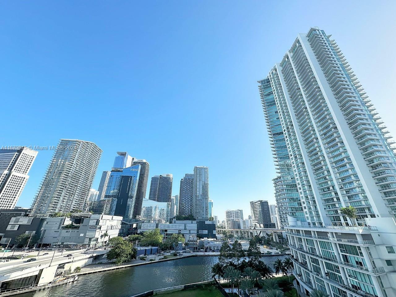 Property Photo:  350 S Miami Ave 1215  FL 33130 