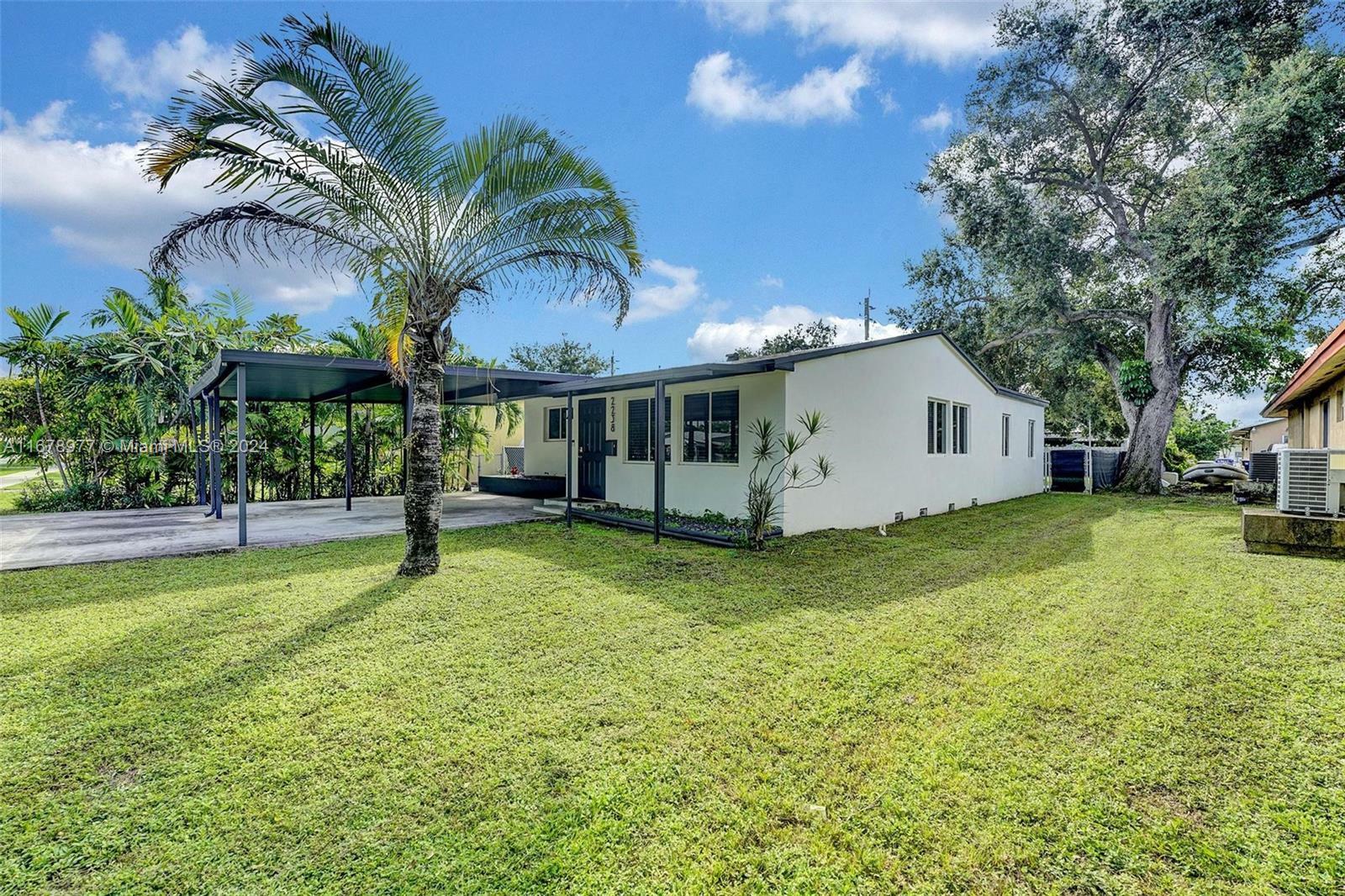 Property Photo:  2238 Thomas St  FL 33020 