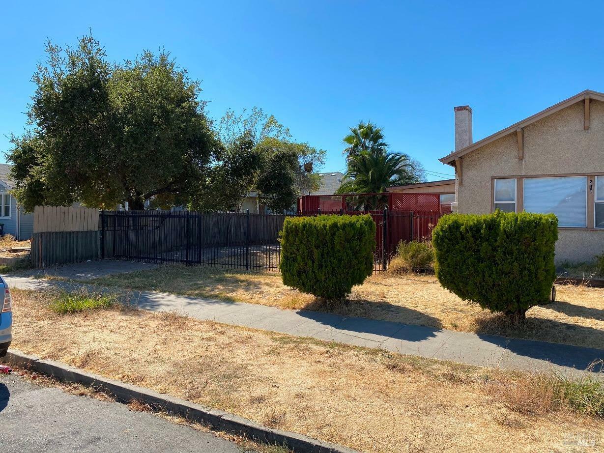 Property Photo:  519 Taylor Street  CA 94533 