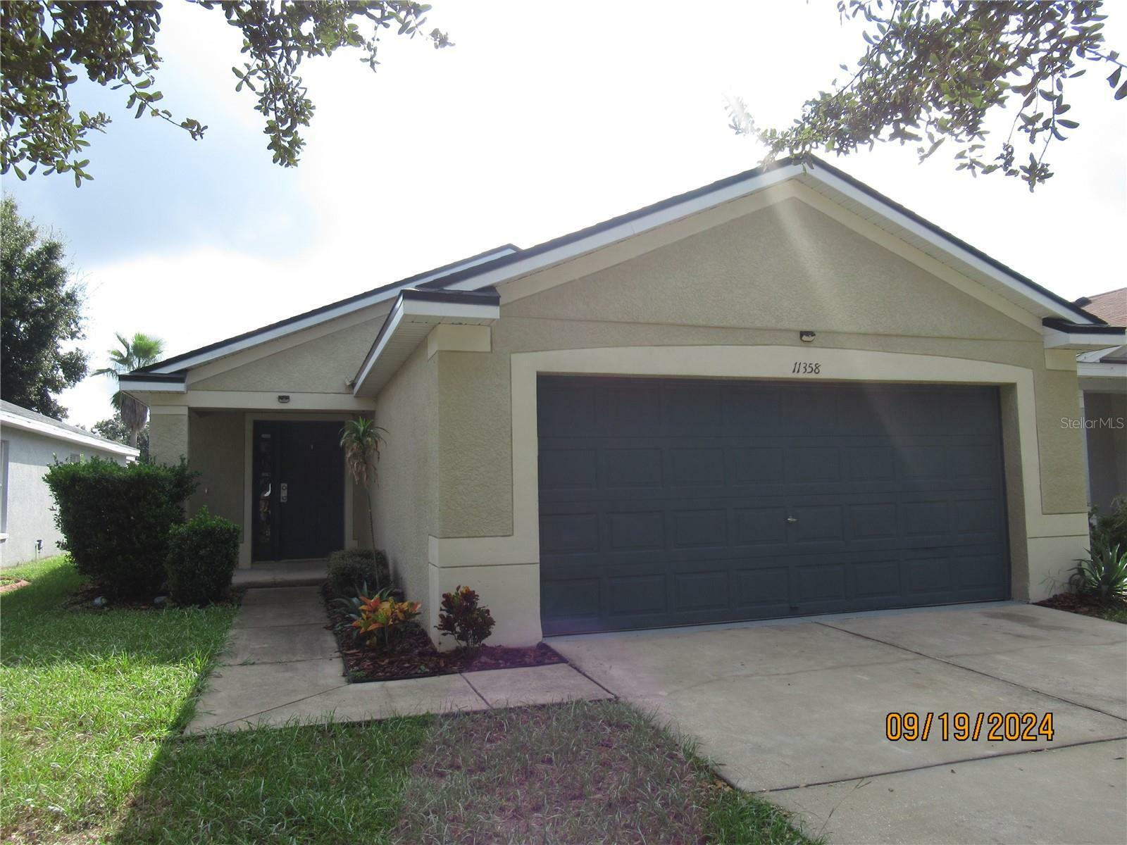 Property Photo:  11358 Cocoa Beach Drive  FL 33569 