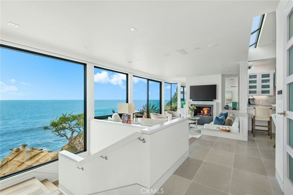 1715 Ocean Way  Laguna Beach CA 92651 photo