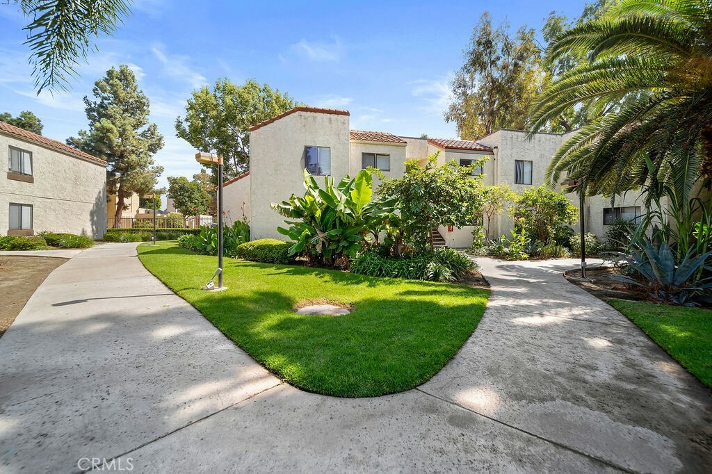 Property Photo:  601 W 1st Street F102  CA 92701 